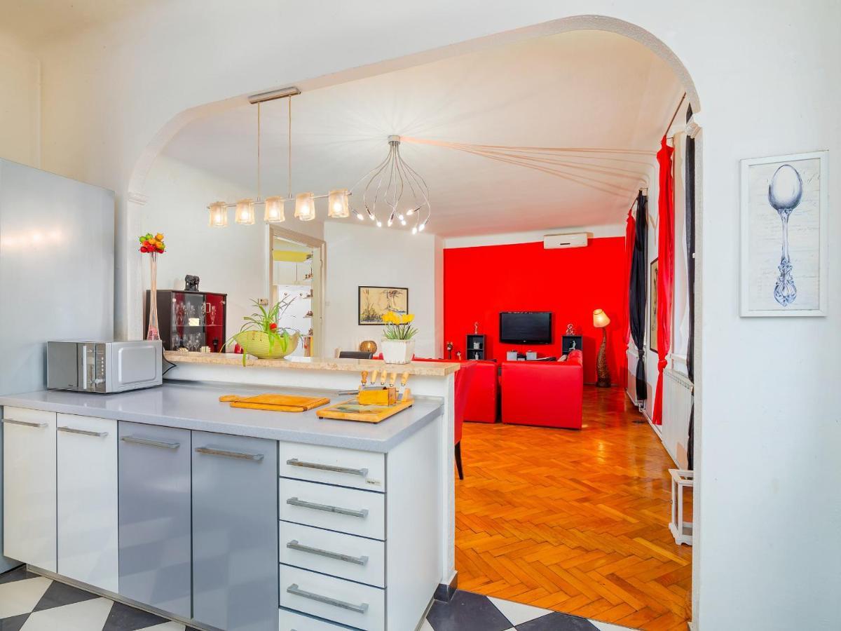 Grand Apartment In Strict Center Of Риека Экстерьер фото